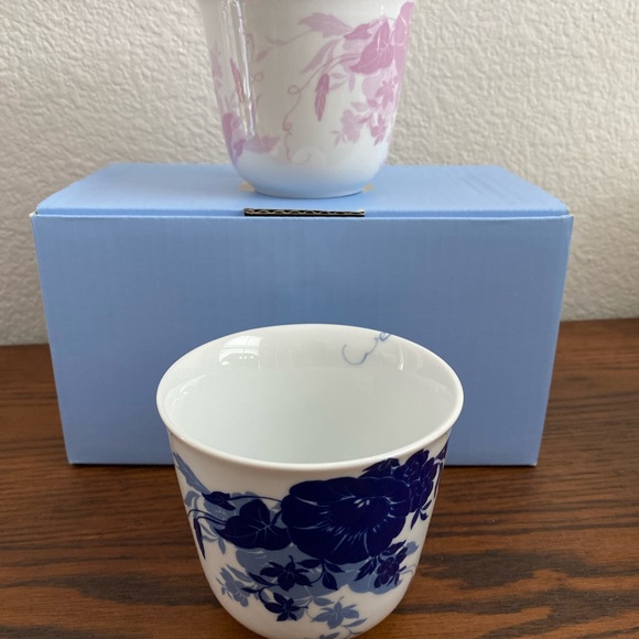 Wedgwood Embossed Queensware 2 Piece Set cup Japan limited edition
